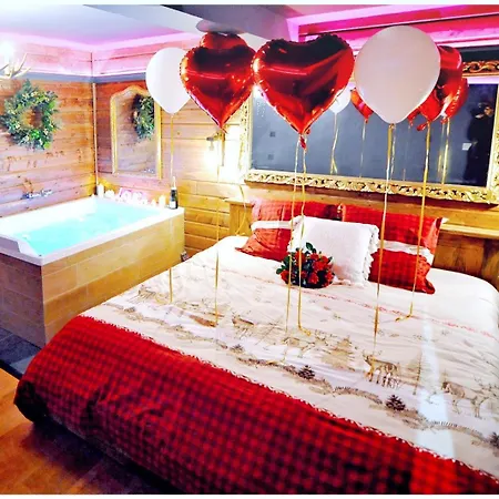 Le Romantique, Xxl, Ecran Cinema, Lit King Size, Cascade D'eau Bourgoin-Jallieu
